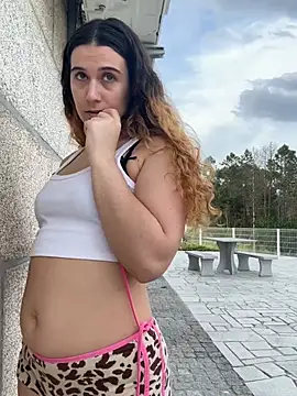joanaguerreiru online show from 23, 4, 2026