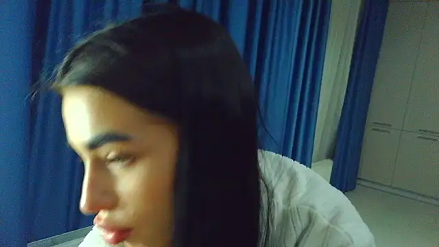 Vlada Elfie online show from 8, 3, 2026