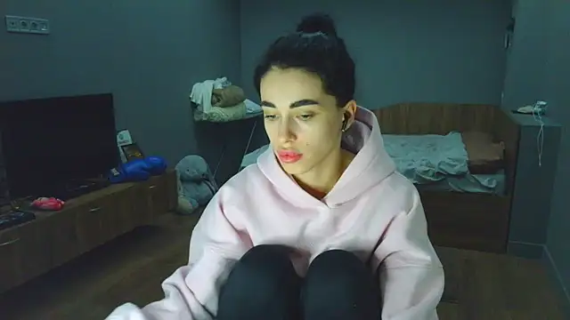 Vlada Elfie online show from 16, 4, 2026