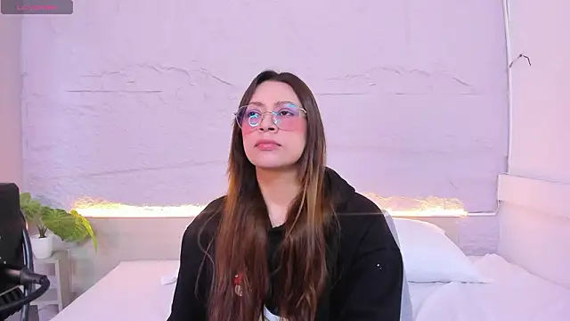 lanna 18  online show from 15, 1, 2026