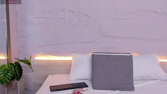 lanna 18  online show from 10, 2, 2026