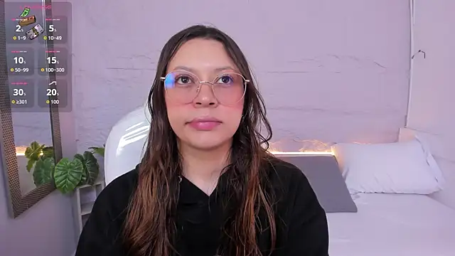 lanna 18  online show from 15, 5, 2026
