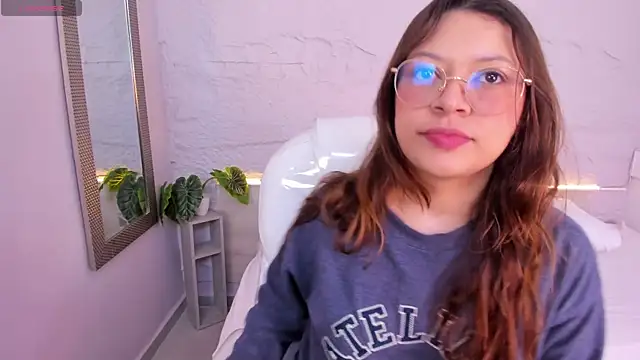 lanna 18  online show from 20, 6, 2026