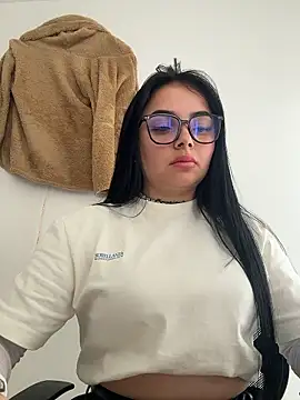 Mia  Bloom online show from 10, 1, 2026