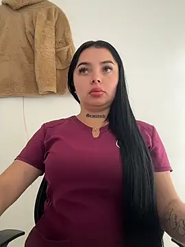 Mia  Bloom online show from 7, 1, 2026