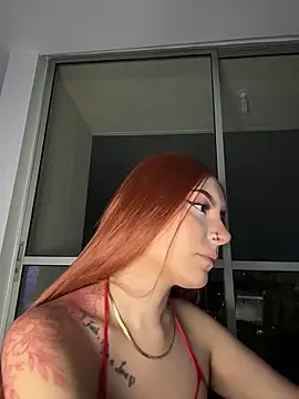 alesziarose  online show from 13, 2, 2026