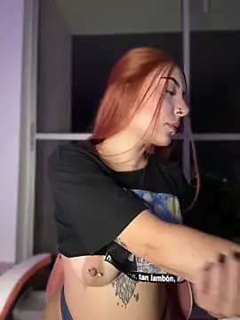 alesziarose  online show from 12, 4, 2026