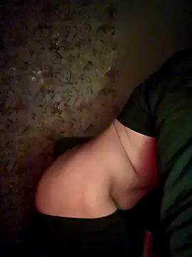 Snapshot of TvoY_bOy1 chatting on 5, 1, 2026 TvoY bOy1 online show from 5, 1, 2026