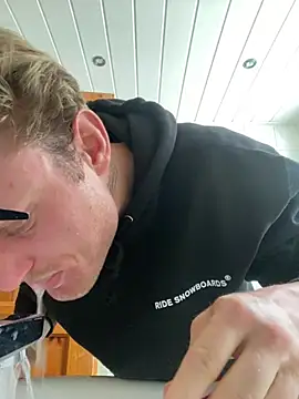 Fitlover1994 online show from 14, 1, 2026