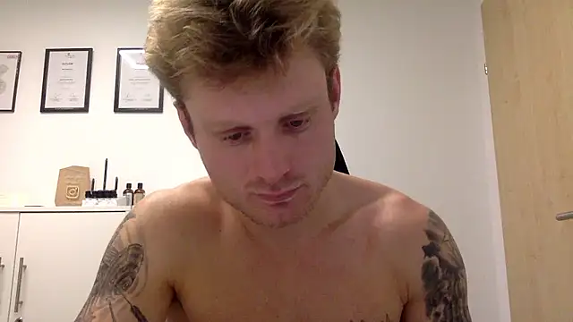 Fitlover1994 online show from 9, 1, 2026