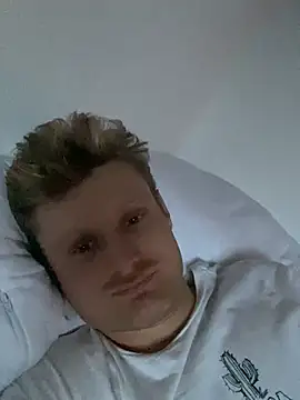 Fitlover1994 online show from 13, 1, 2026