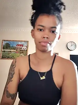 Snapshot of shenna_brunette chatting on 16, 2, 2026 shenna brunette online show from 16, 2, 2026