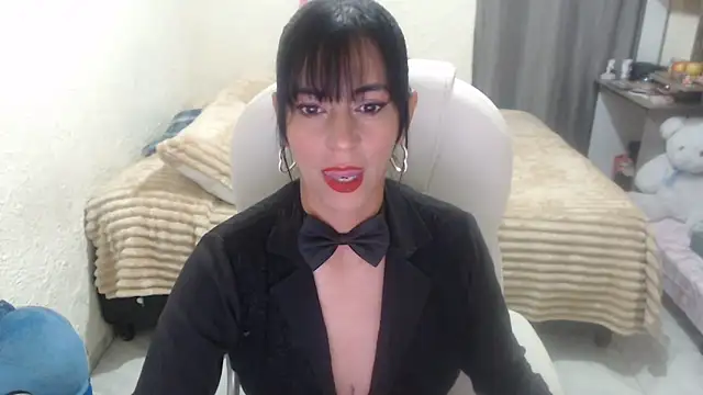 ilairahot online show from 10, 4, 2026