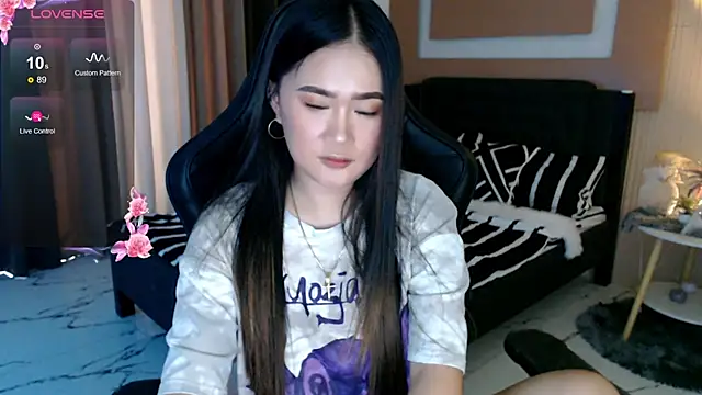 simplykhate online show from 5, 5, 2026