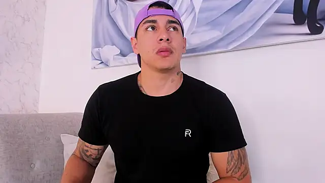 Snapshot of MassimoCo_ chatting on 11, 1, 2026 MassimoCo online show from 11, 1, 2026