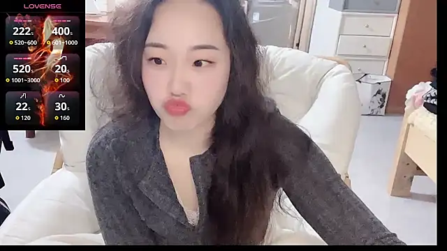 Snapshot of Misszhen-u chatting on 1, 3, 2026 Misszhen-u online show from 1, 3, 2026