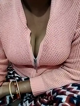 Lovely-Julie online show from 9, 1, 2026