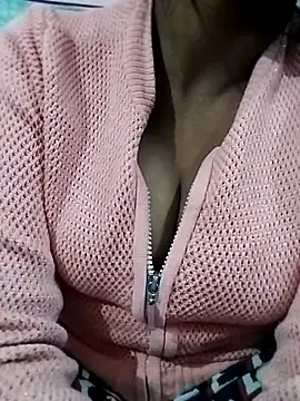 Lovely-Julie online show from 8, 1, 2026