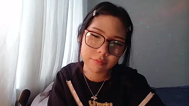 AprilOnilll online show from 8, 1, 2026