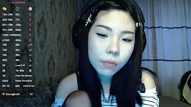 AprilOnilll online show from 28, 2, 2026