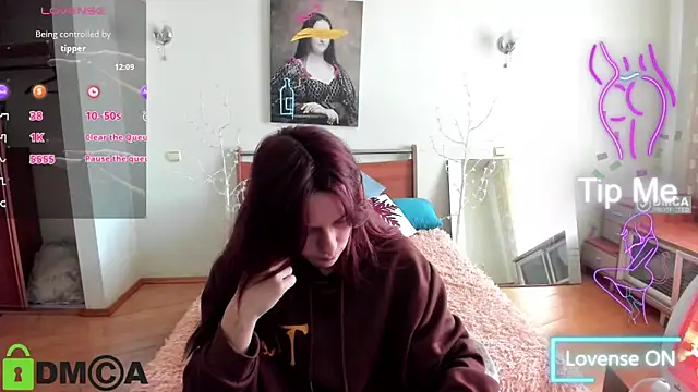 Lily Viola online show from 28, 4, 2026