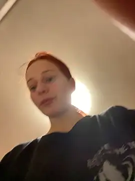 Lily Viola online show from 4, 3, 2026