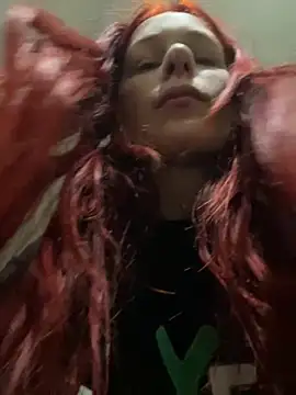 Lily Viola online show from 1, 3, 2026