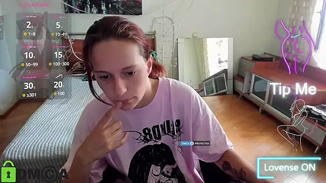 Snapshot of Lily_Viola chatting on 14, 7, 2026 Lily Viola online show from 14, 7, 2026