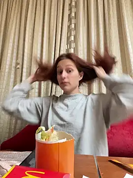 Lily Viola online show from 1, 6, 2026