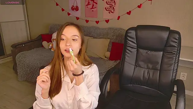 Candyy Molly online show from 14, 1, 2026