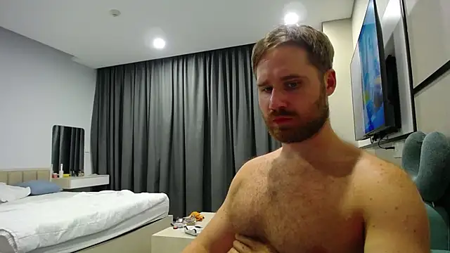 LorenzoLux online show from 6, 4, 2026