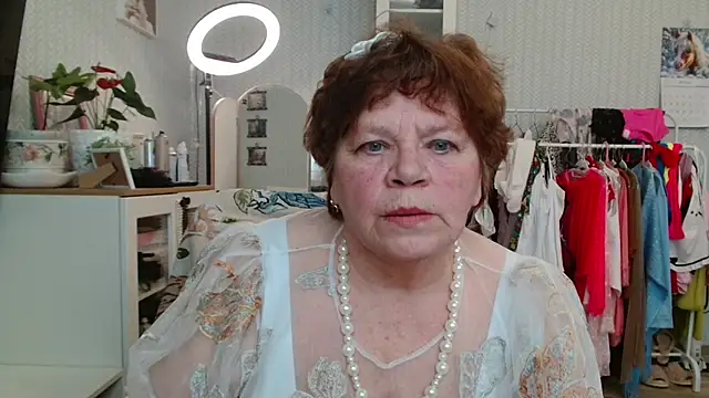 Kleo doll  online show from 19, 2, 2026