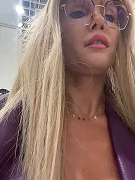 NaughtyNinky online show from 26, 2, 2026