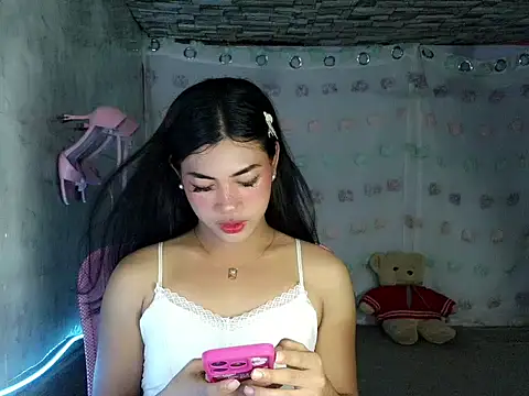 Margalona  online show from 15, 4, 2026