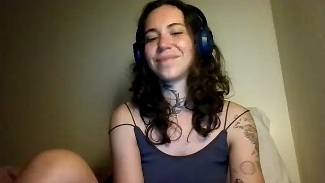 Snapshot of Dirty_Pink chatting on 2, 3, 2026 Dirty Pink online show from 2, 3, 2026