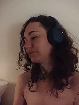 Dirty Pink online show from 9, 2, 2026