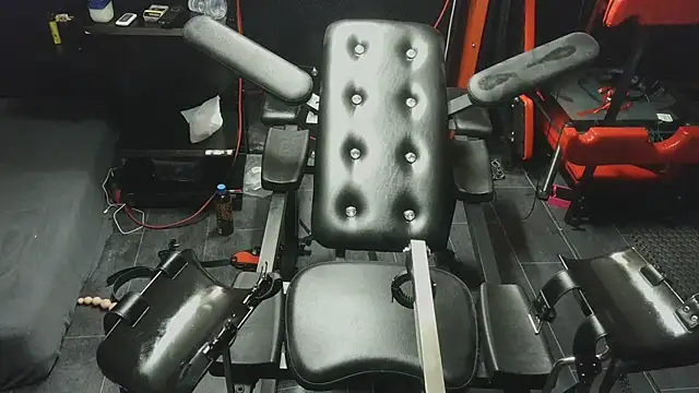 ashleyandtommy1 online show from 11, 1, 2026