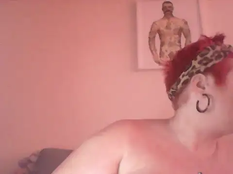 BustyRedxx online show from 19, 3, 2026