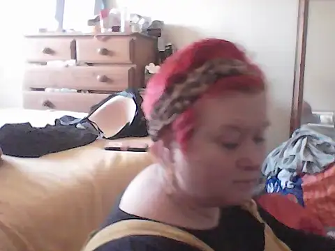 BustyRedxx online show from 28, 3, 2026