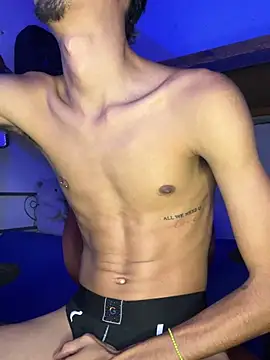 Snapshot of alexx_23cm chatting on 6, 4, 2026 alexx 23cm online show from 6, 4, 2026