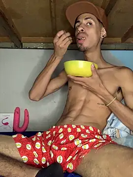 Snapshot of alexx_23cm chatting on 3, 2, 2026 alexx 23cm online show from 3, 2, 2026