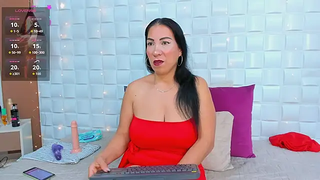 AmberJoyMilf online show from 5, 5, 2026