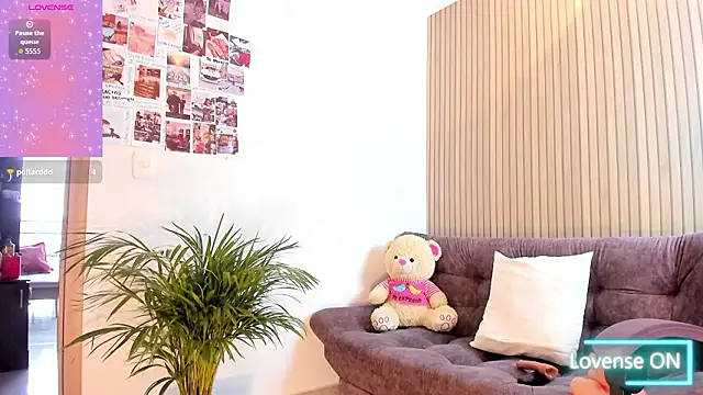 miacoxx 34 online show from 4, 3, 2026