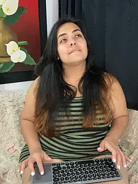 Bigbooty sex online show from 5, 3, 2026