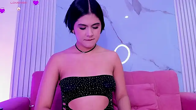 NatashaTaylor1 online show from 7, 3, 2026