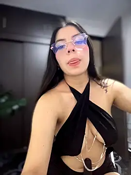 Snapshot of ShyDesireXXX chatting on 23, 2, 2026 ShyDesireXXX online show from 23, 2, 2026