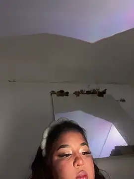 Isabella Belmont online show from 14, 2, 2026