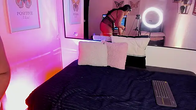 Isabella Belmont online show from 6, 1, 2026