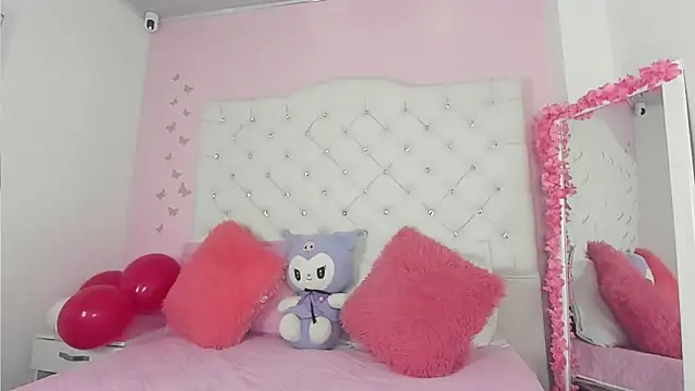 Mia Miller001 online show from 18, 3, 2026