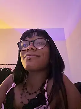 xouniq online show from 11, 4, 2026